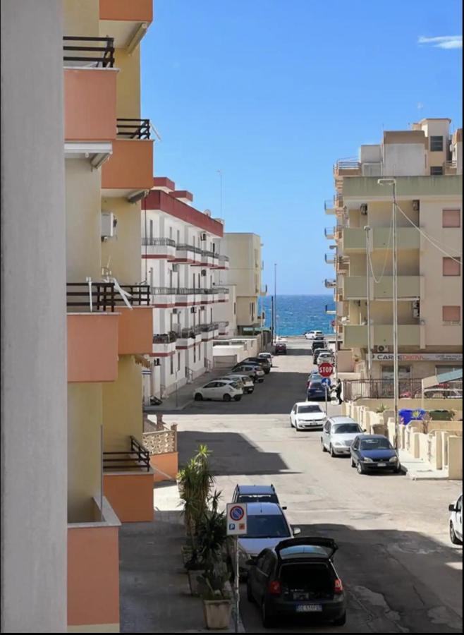 Modern And Spacious Appartement With Beach View. Gallipoli Exteriér fotografie